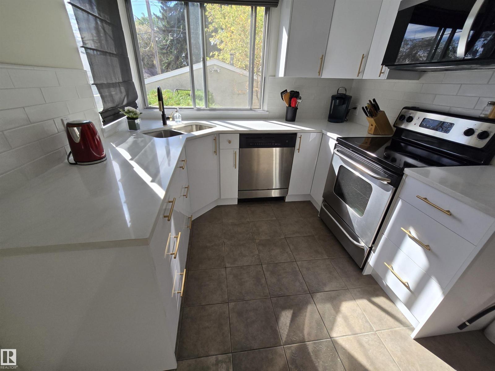 13207 109 Av Nw, Edmonton, Alberta  T5M 2G3 - Photo 15 - E4459278