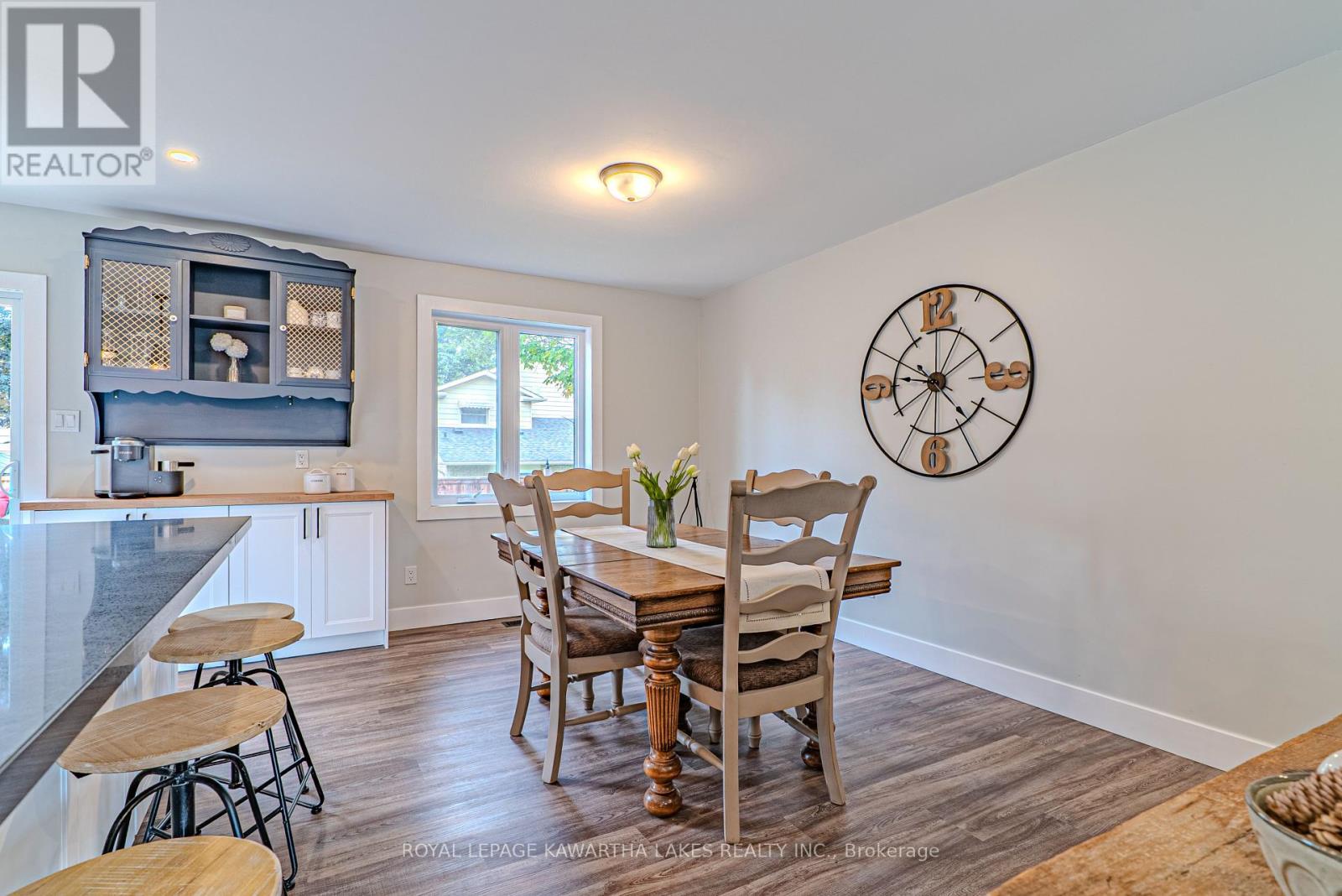 10 Don Court, Kawartha Lakes, Ontario  K9V 5T1 - Photo 14 - X12424844