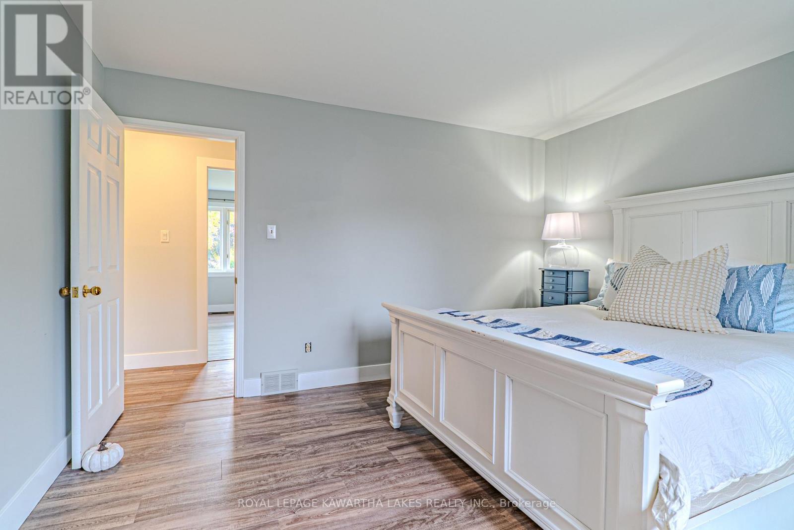 10 Don Court, Kawartha Lakes, Ontario  K9V 5T1 - Photo 22 - X12424844