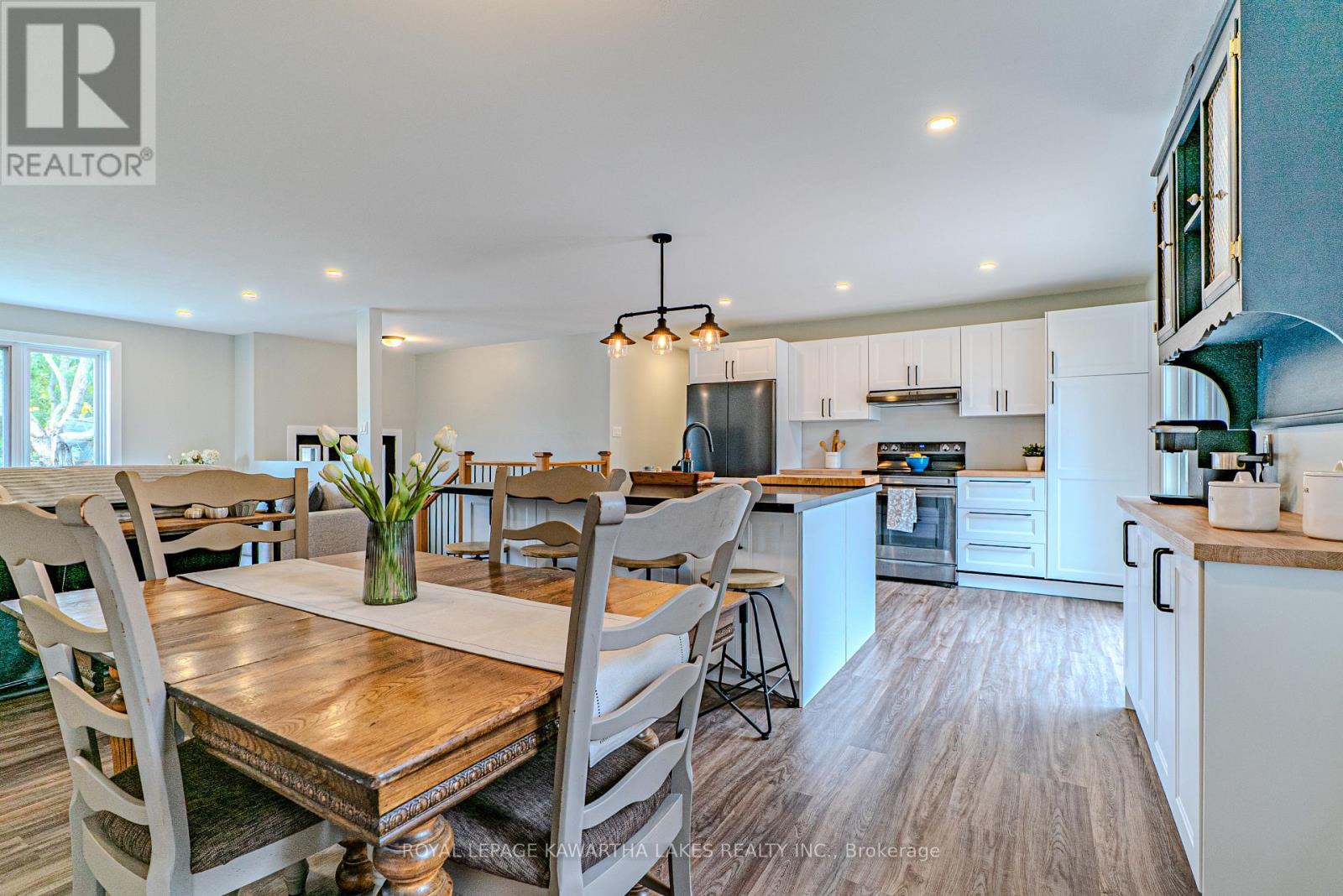 10 Don Court, Kawartha Lakes, Ontario  K9V 5T1 - Photo 16 - X12424844