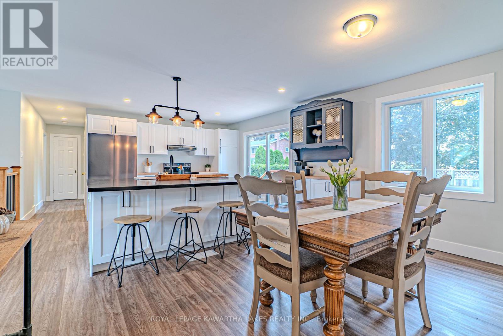 10 Don Court, Kawartha Lakes, Ontario  K9V 5T1 - Photo 15 - X12424844