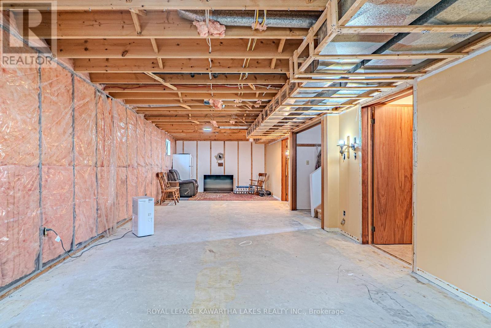 10 Don Court, Kawartha Lakes, Ontario  K9V 5T1 - Photo 33 - X12424844