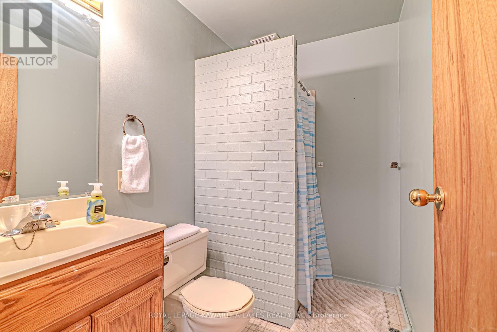 10 Don Court, Kawartha Lakes, Ontario  K9V 5T1 - Photo 31 - X12424844