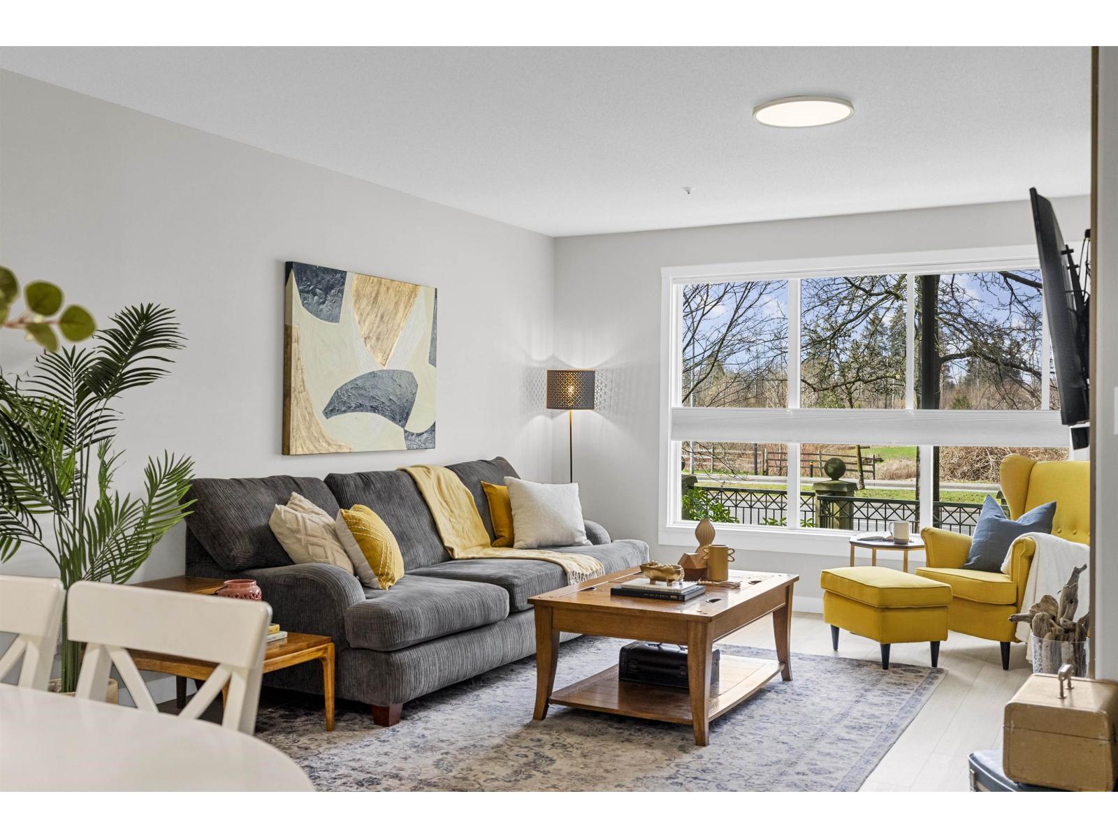 210 13860 70 Avenue, Surrey, British Columbia  V3W 0S1 - Photo 4 - R3051983