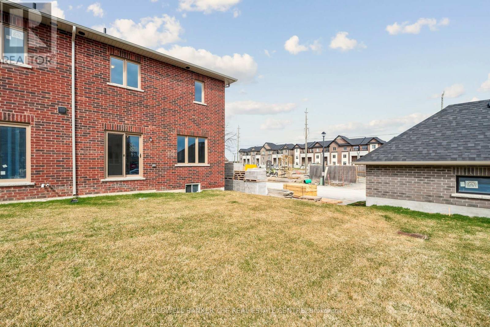 11 Hildred Cushing Way, Uxbridge, Ontario  L9P 0S1 - Photo 36 - N12424642
