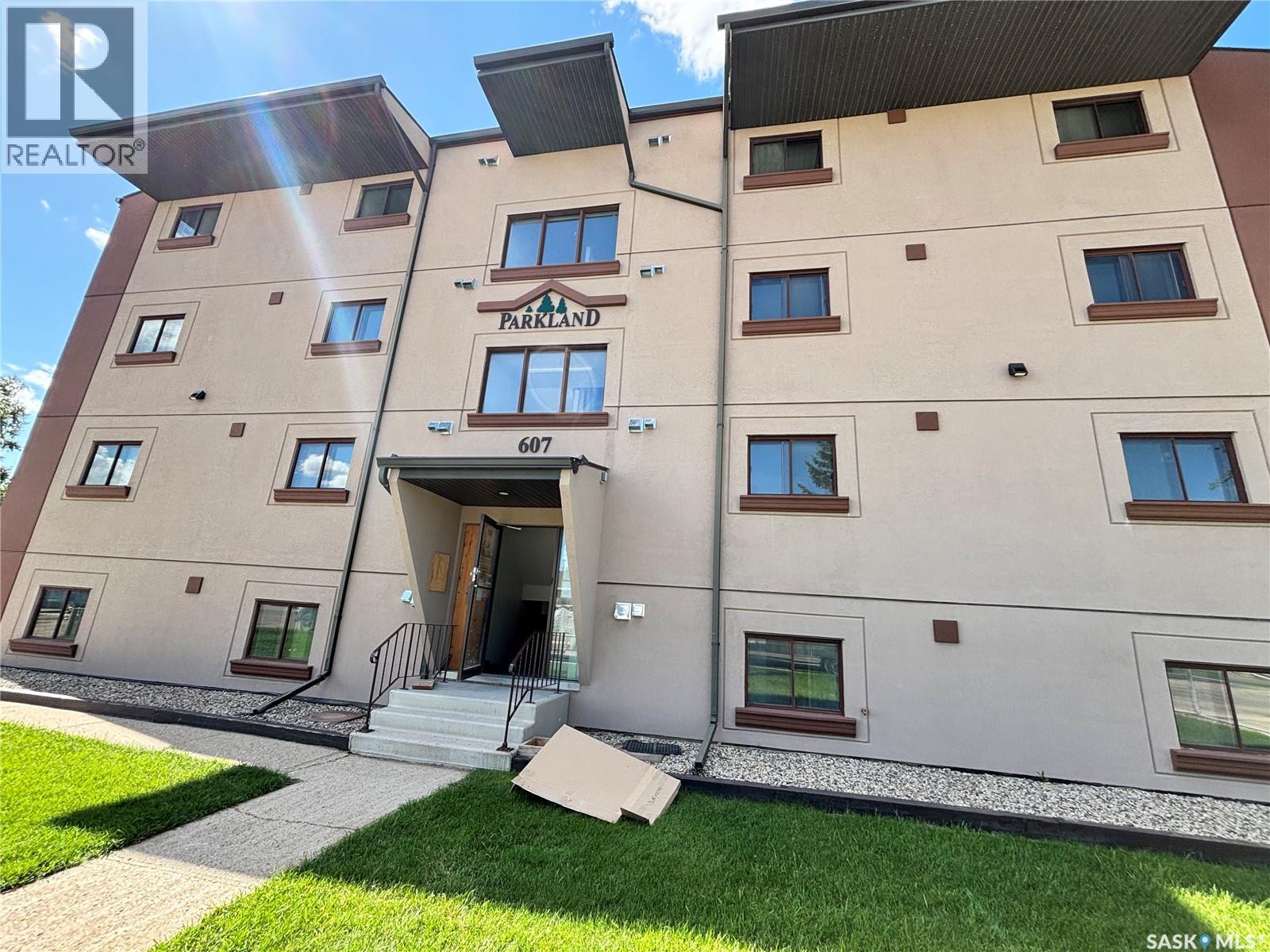305 607 10th STREET, Humboldt, Saskatchewan