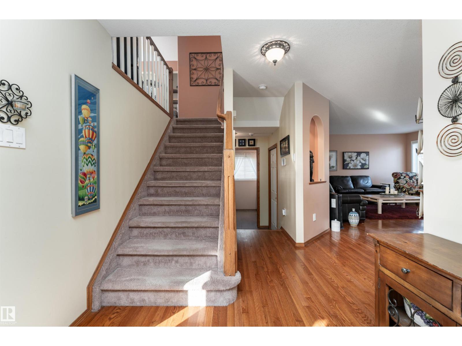 735 Balfour Cl Nw, Edmonton, Alberta  T5T 6H7 - Photo 4 - E4459284