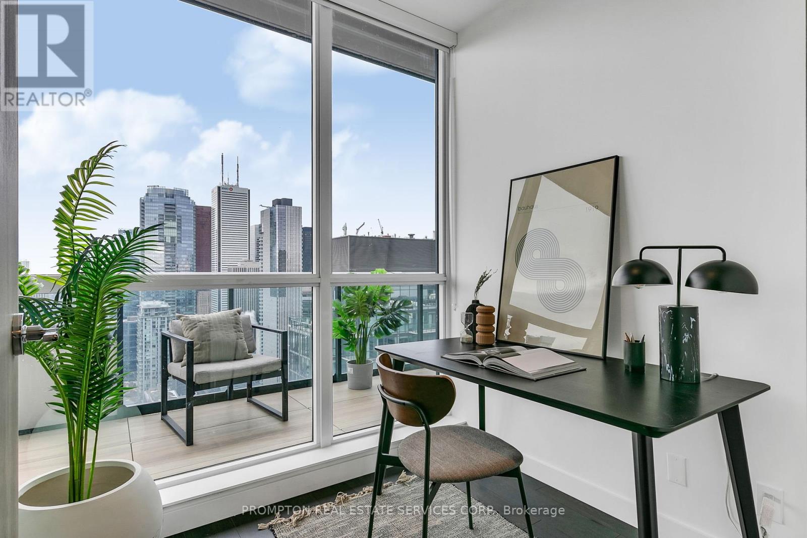Ph 5102 - 38 Widmer Street, Toronto, Ontario  M5V 2E9 - Photo 23 - C12424797