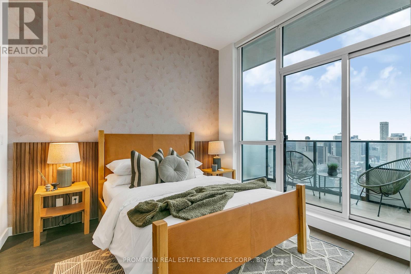 Ph 5102 - 38 Widmer Street, Toronto, Ontario  M5V 2E9 - Photo 24 - C12424797