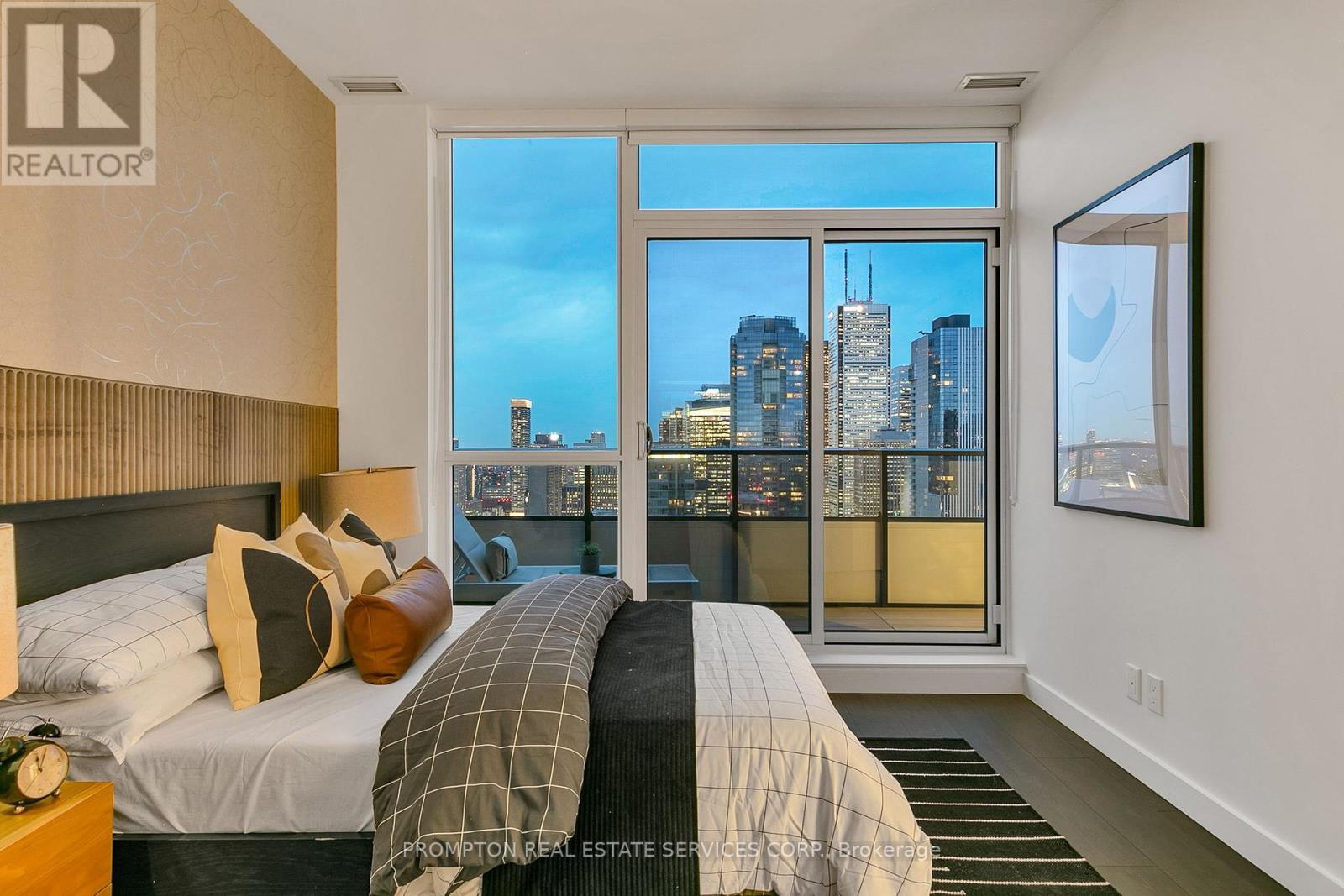 Ph 5102 - 38 Widmer Street, Toronto, Ontario  M5V 2E9 - Photo 38 - C12424797