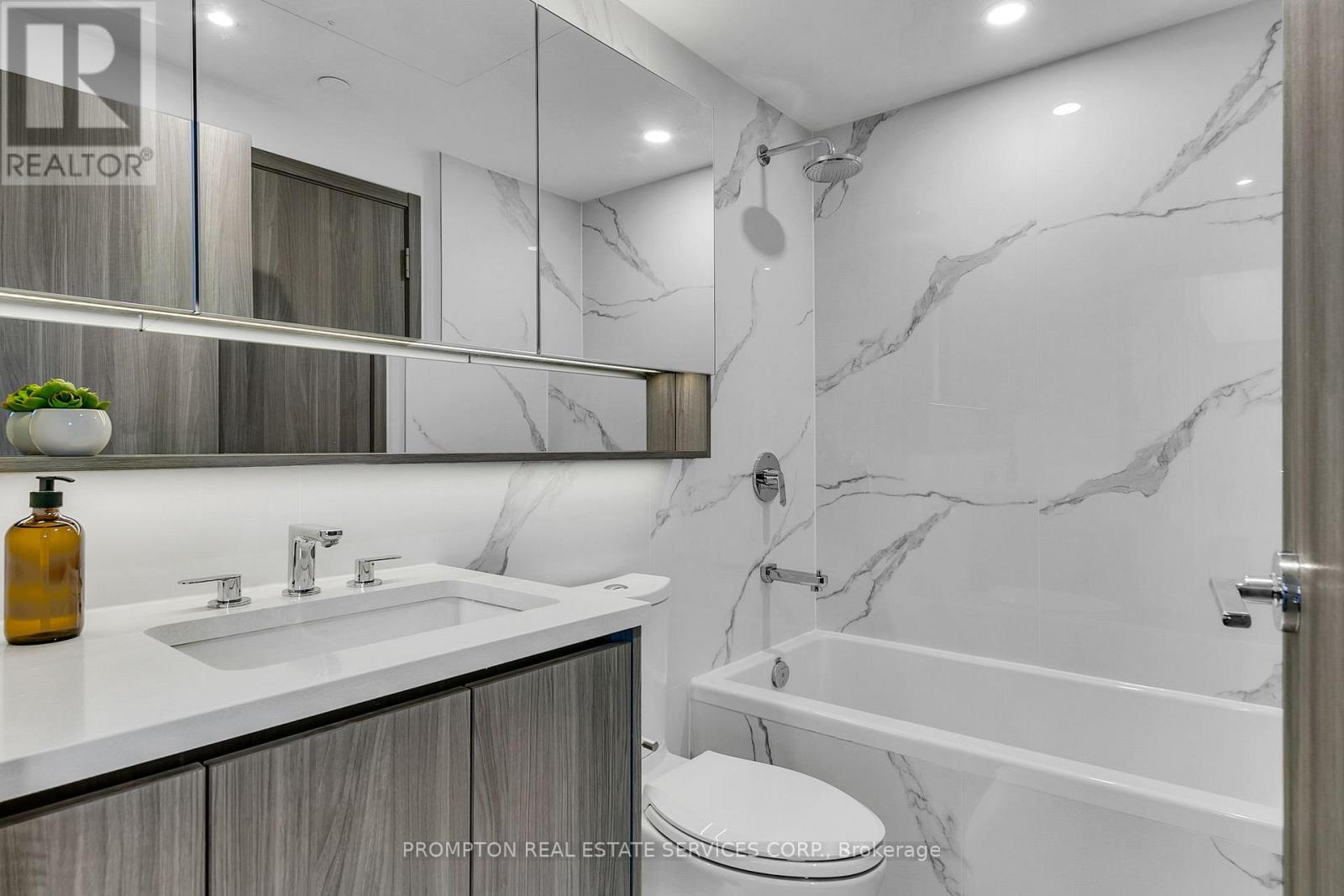 Ph 5102 - 38 Widmer Street, Toronto, Ontario  M5V 2E9 - Photo 40 - C12424797