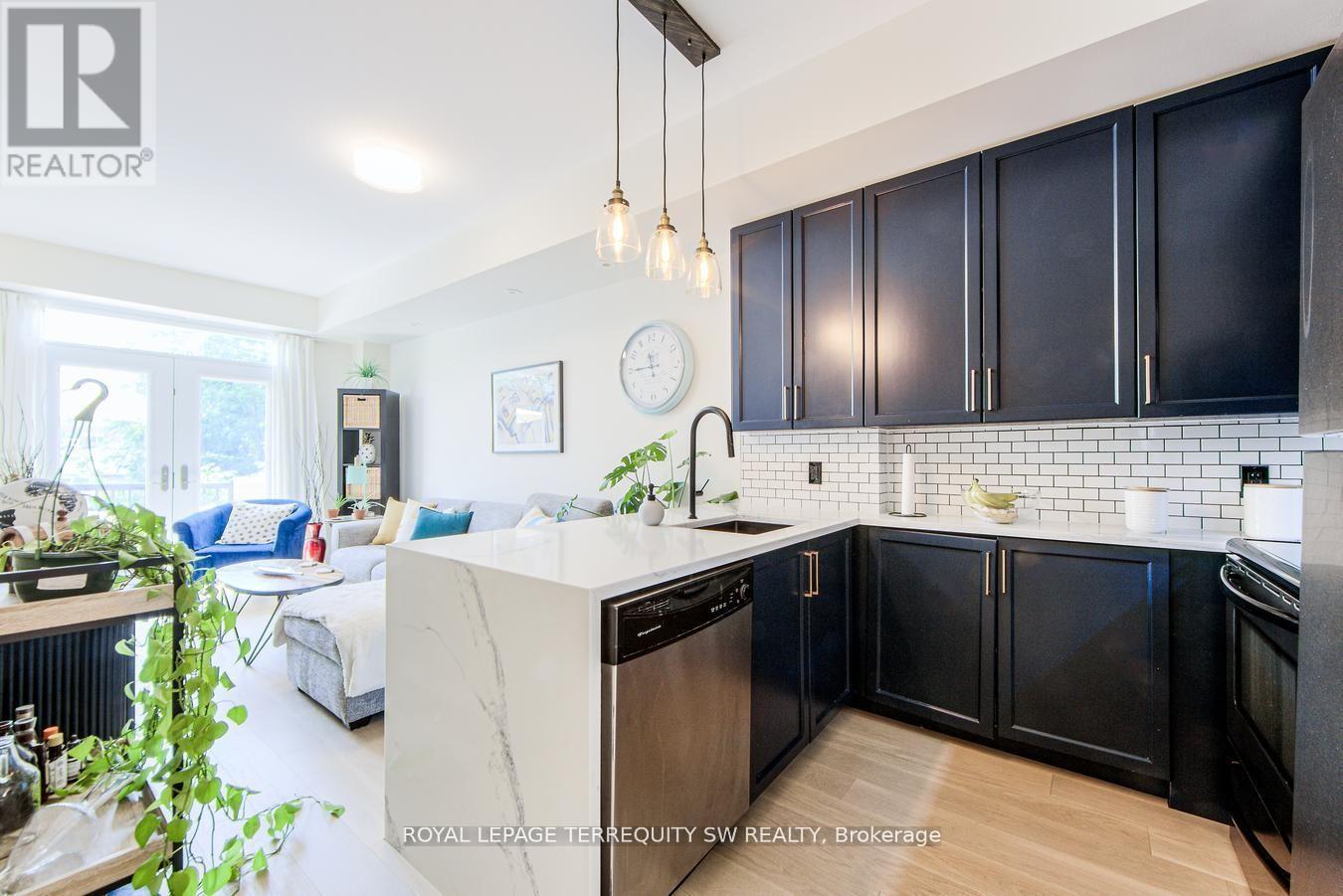 Th15 - 80 Carr Street, Toronto, Ontario  M5T 1B7 - Photo 12 - C12424807