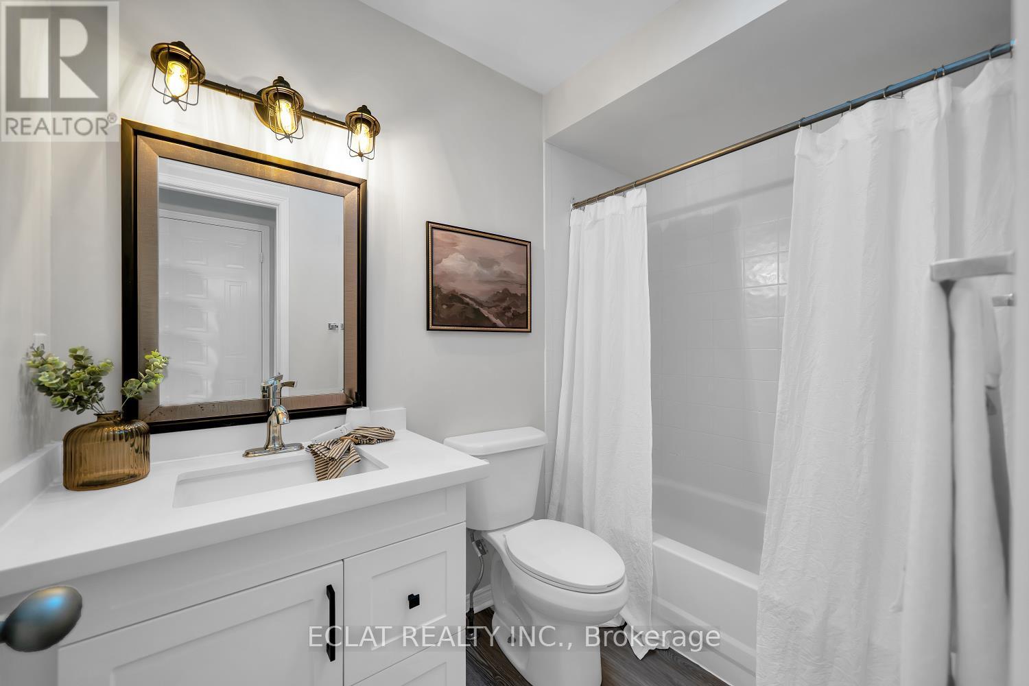 11 Strathallan Drive S, Clarington, Ontario  L1E 1X3 - Photo 16 - E12424858