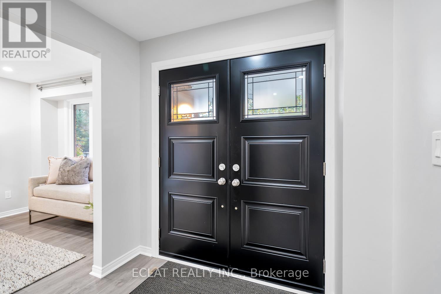 11 Strathallan Drive S, Clarington, Ontario  L1E 1X3 - Photo 5 - E12424858