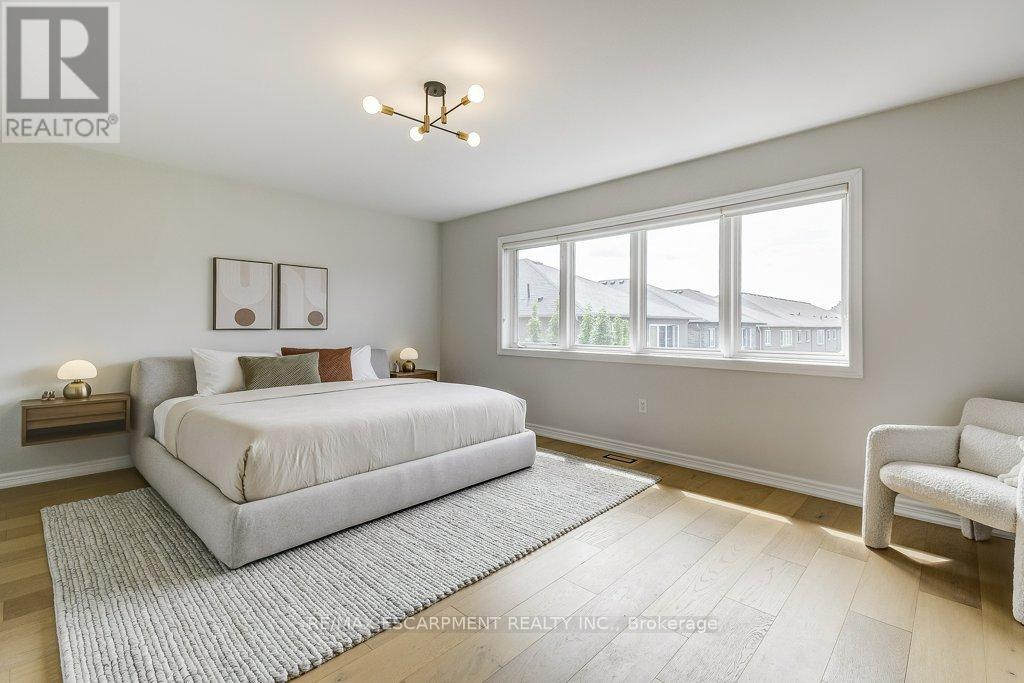 195 Painter Terrace, Hamilton, Ontario  L8B 0V6 - Photo 17 - X12424510