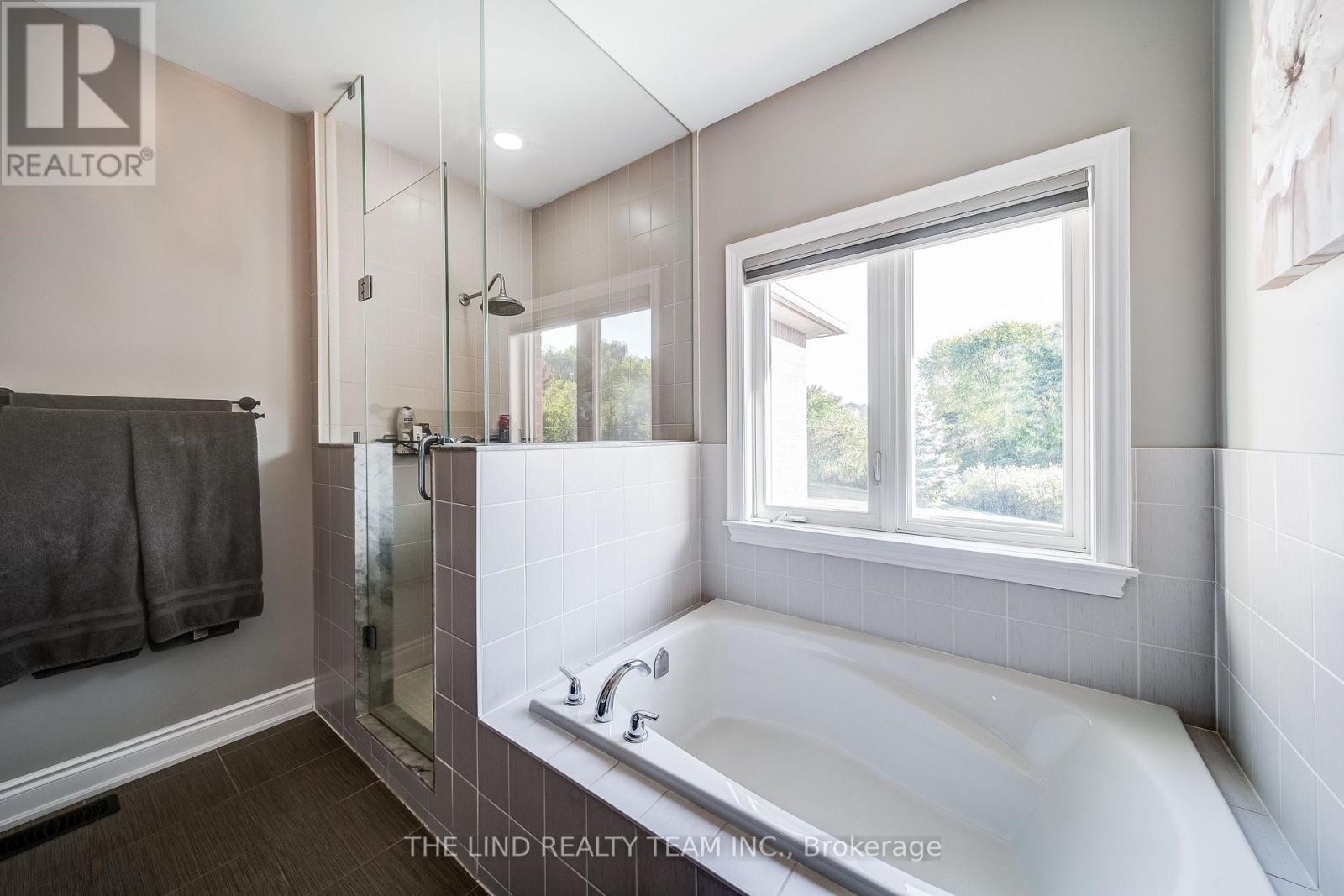 26 Keenan Drive, Adjala-Tosorontio, Ontario  L0G 1L0 - Photo 25 - N12424812