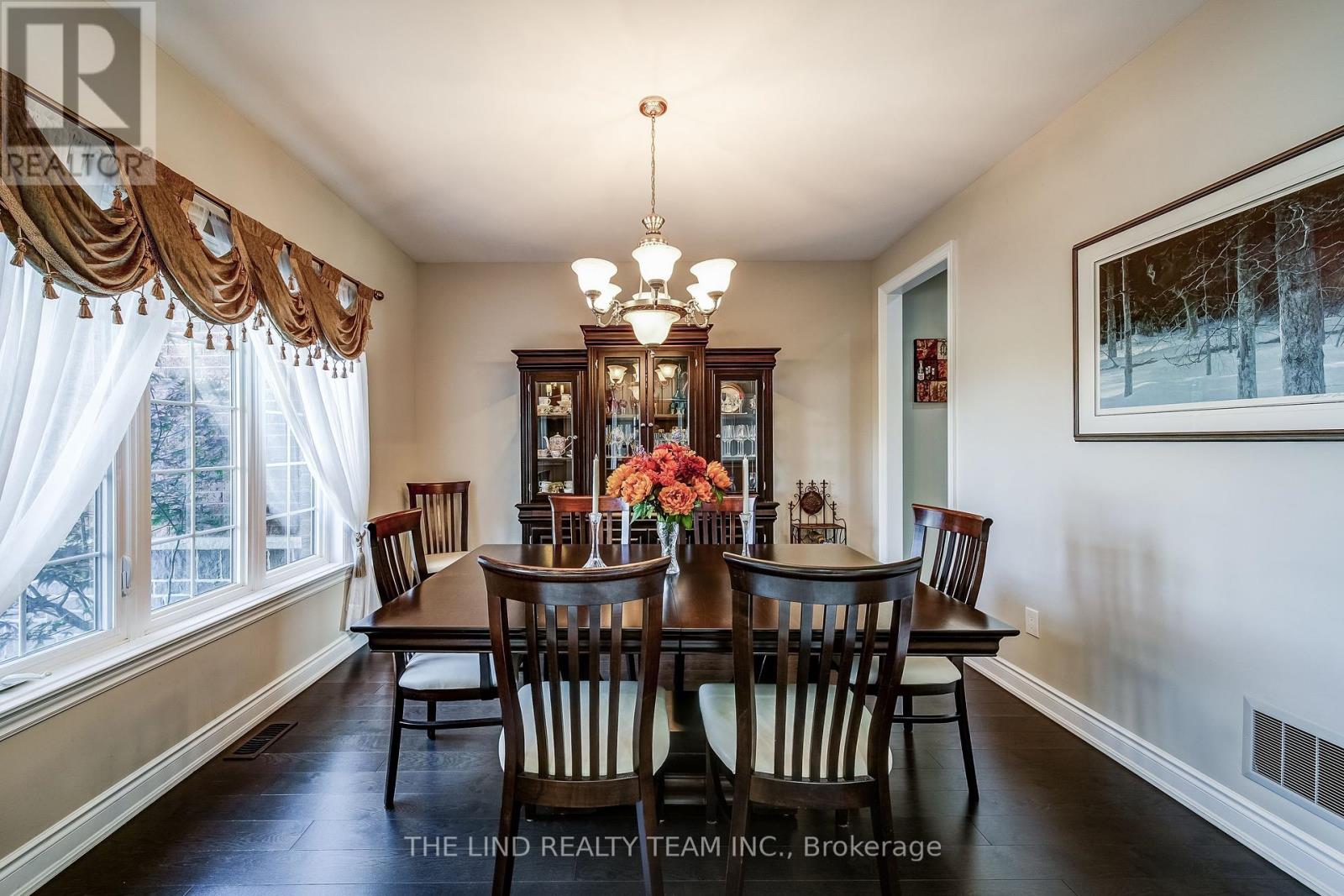 26 Keenan Drive, Adjala-Tosorontio, Ontario  L0G 1L0 - Photo 7 - N12424812