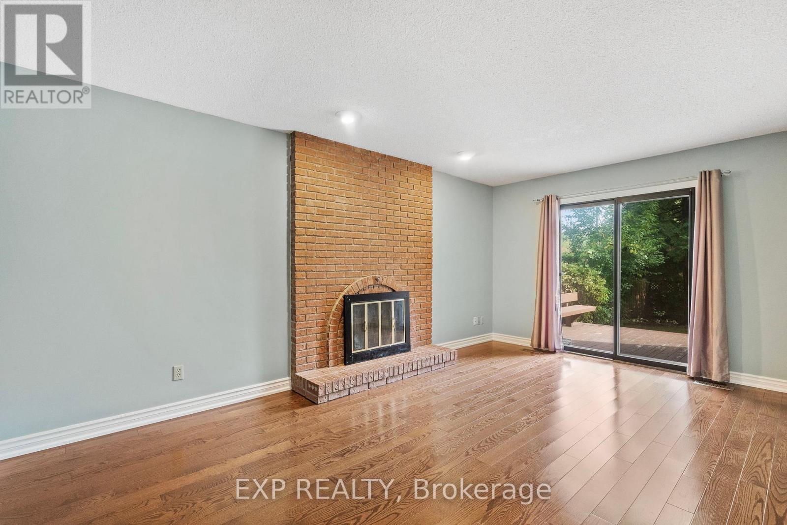 17 Gordon Rowe Crescent, Richmond Hill, Ontario  L4C 8S3 - Photo 16 - N12424826