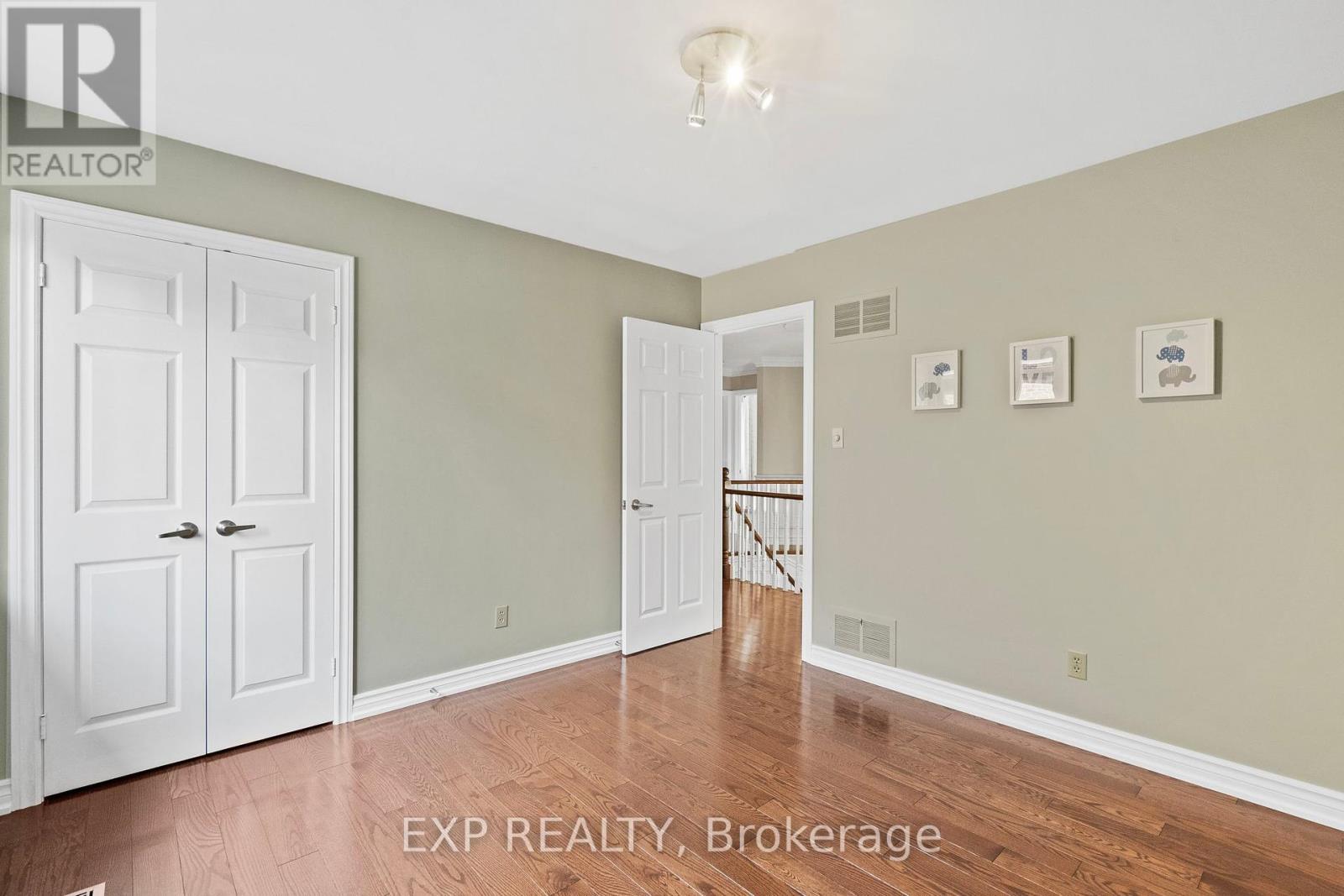 17 Gordon Rowe Crescent, Richmond Hill, Ontario  L4C 8S3 - Photo 26 - N12424826