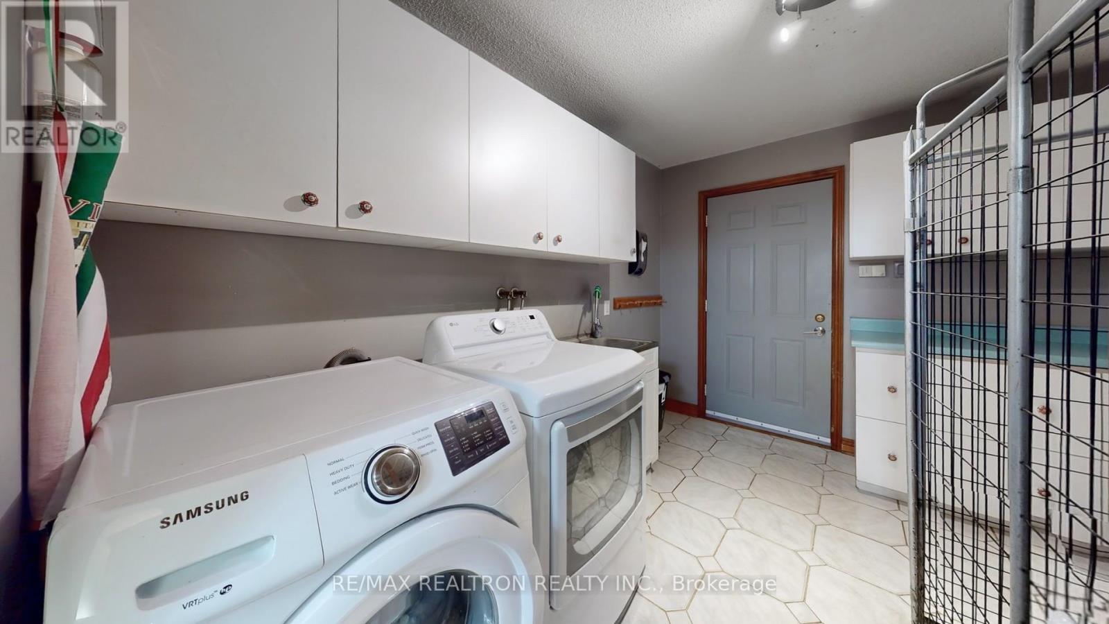 2521 Mt Albert Road, East Gwillimbury, Ontario  L0G 1R0 - Photo 12 - N12424866