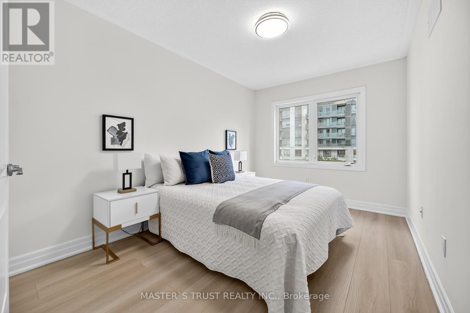 27 Beverley Glen Boulevard, Vaughan, Ontario  L4J 0G8 - Photo 19 - N12424877