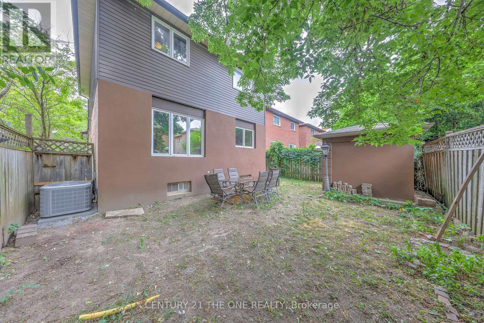 27 Pugsley Avenue, Richmond Hill, Ontario  L4C 8V2 - Photo 20 - N12424906