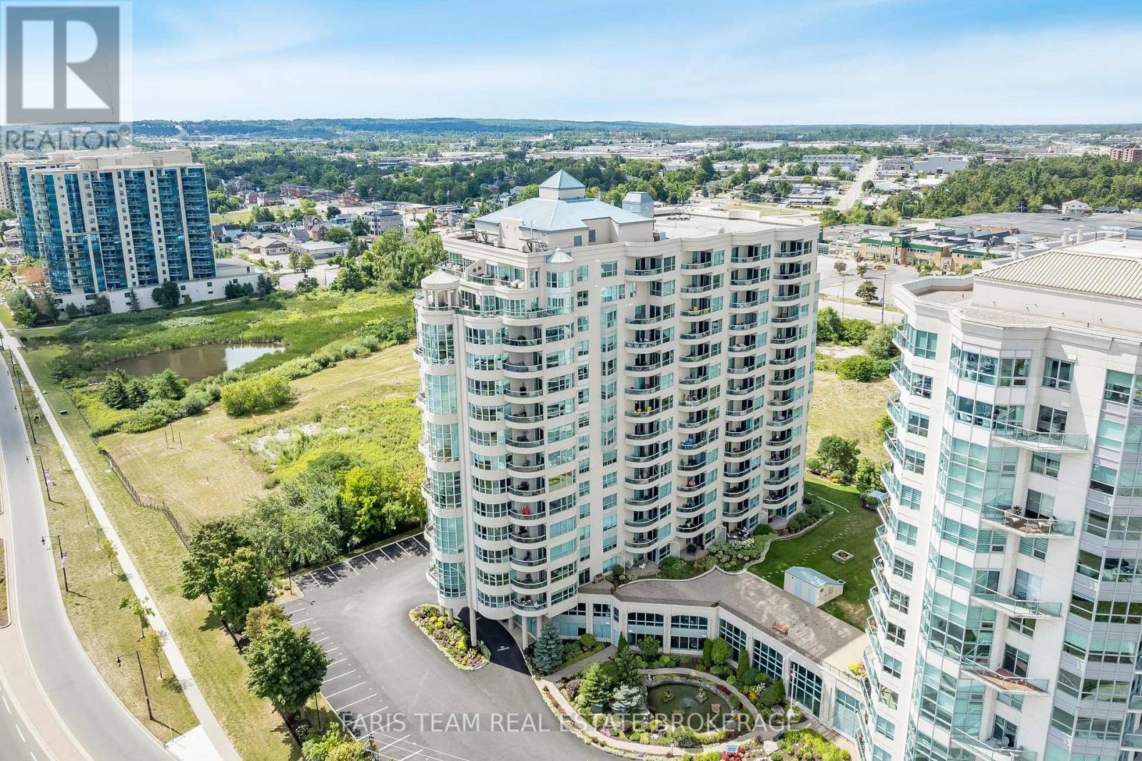 902 - 2 TORONTO STREET, Barrie, Ontario