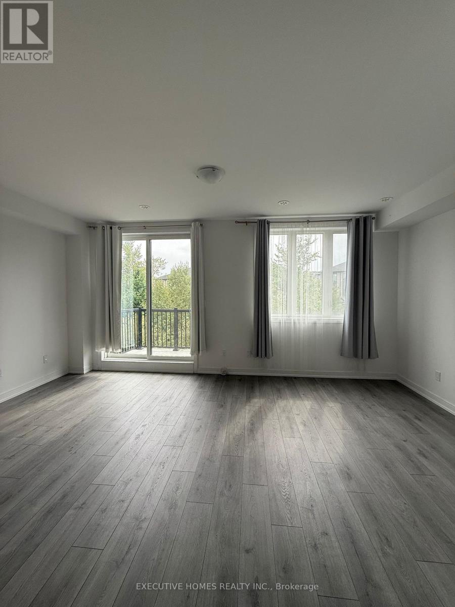 10 Blue Forest Crescent, Barrie, Ontario  L0J 0N3 - Photo 14 - S12424822