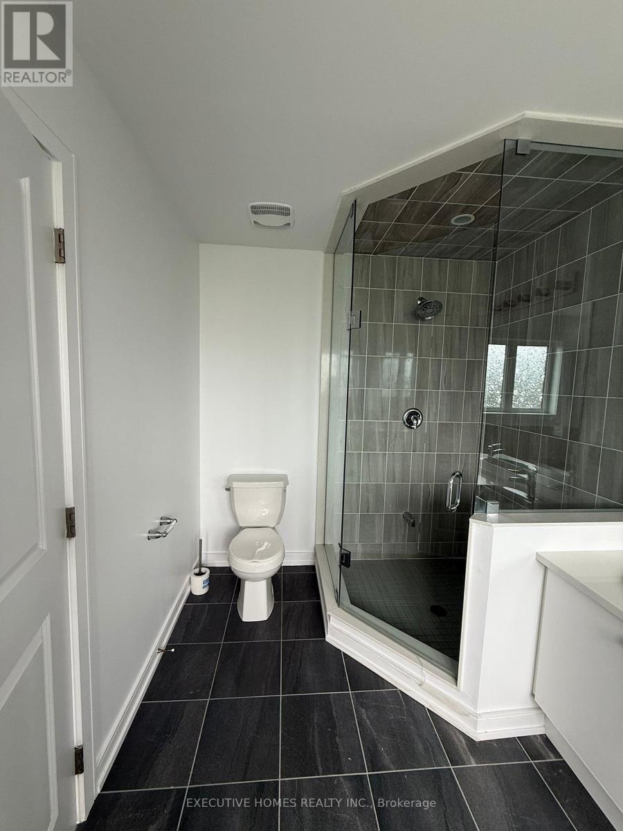 10 Blue Forest Crescent, Barrie, Ontario  L0J 0N3 - Photo 20 - S12424822