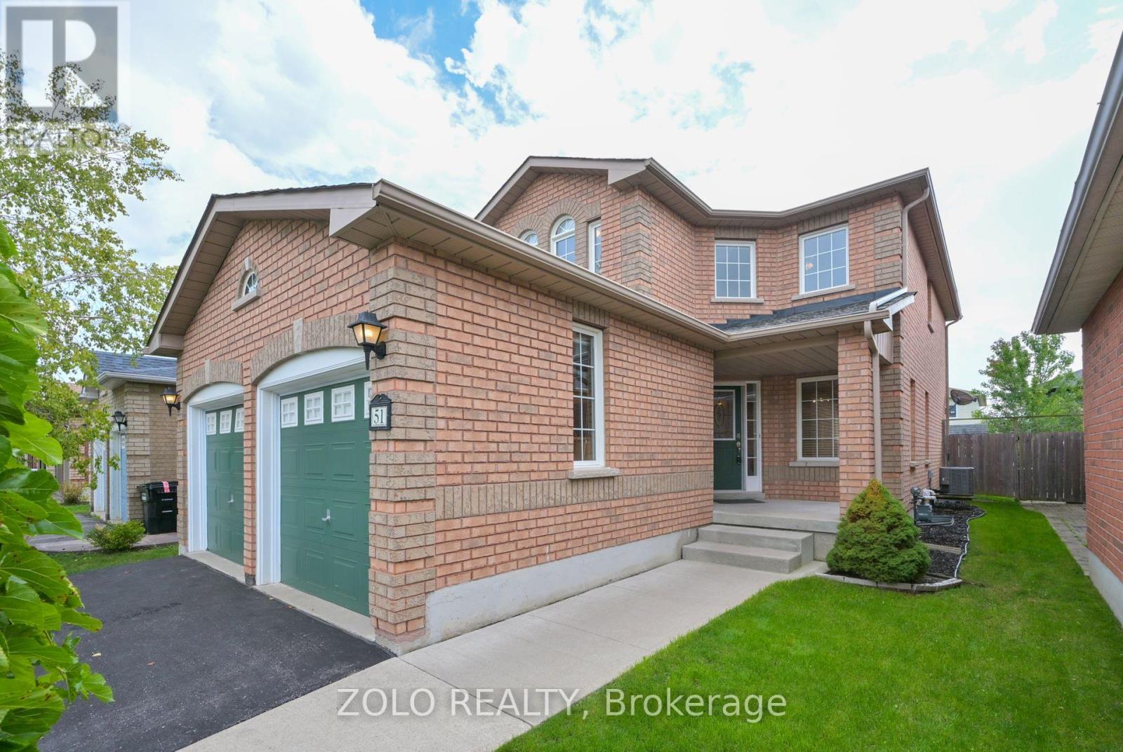 51 Catherine Drive, Barrie (Painswick South), Ontario  L4N 0H1 - Photo 2 - S12424859