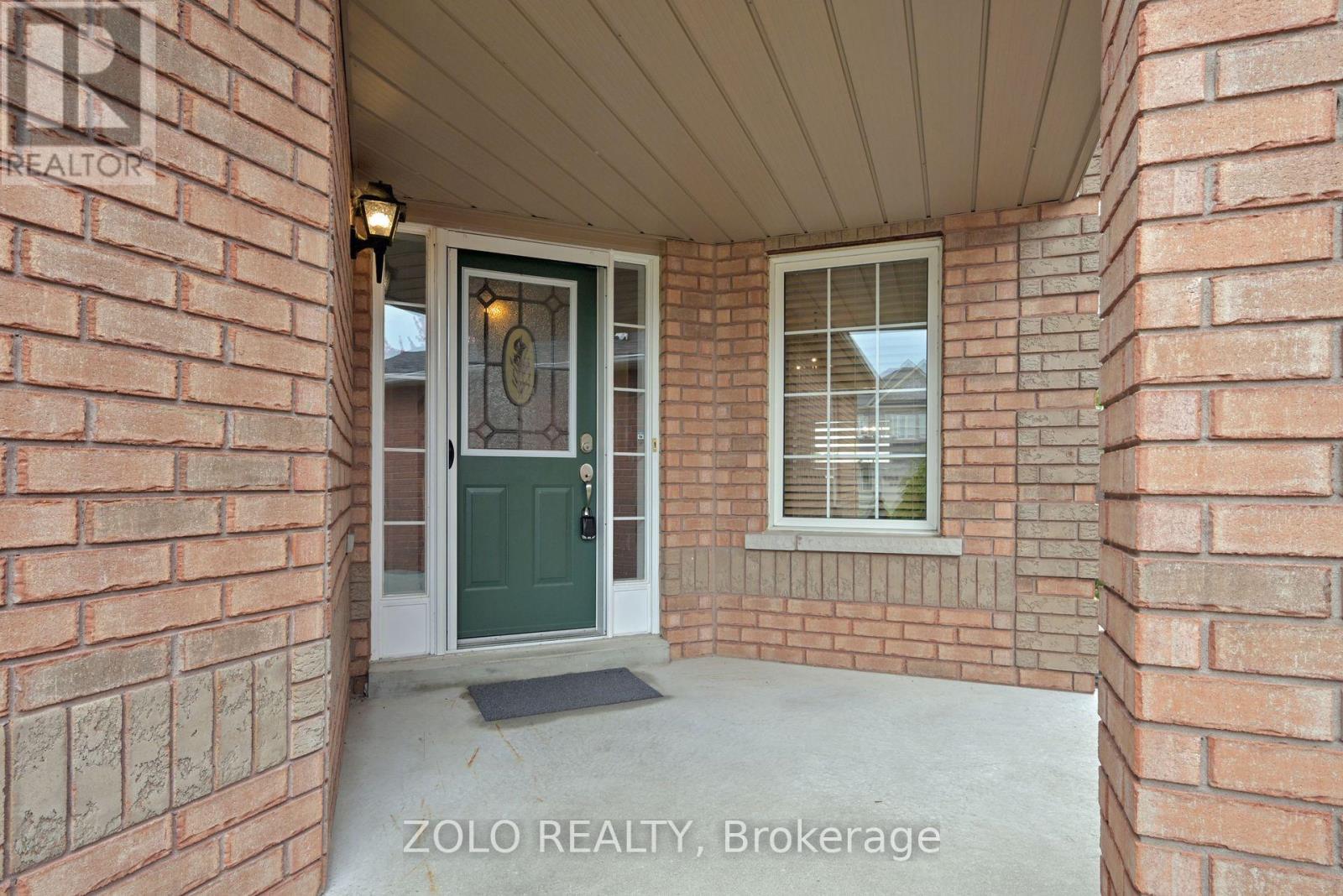 51 Catherine Drive, Barrie (Painswick South), Ontario  L4N 0H1 - Photo 3 - S12424859