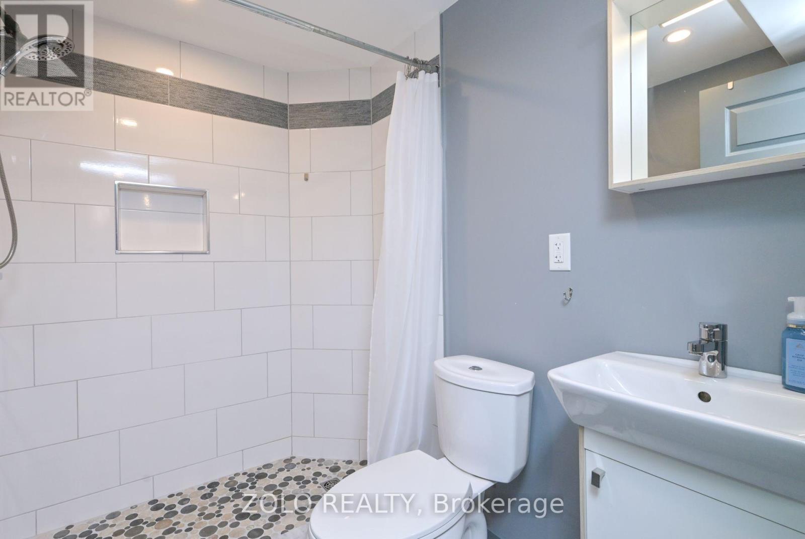 51 Catherine Drive, Barrie (Painswick South), Ontario  L4N 0H1 - Photo 30 - S12424859