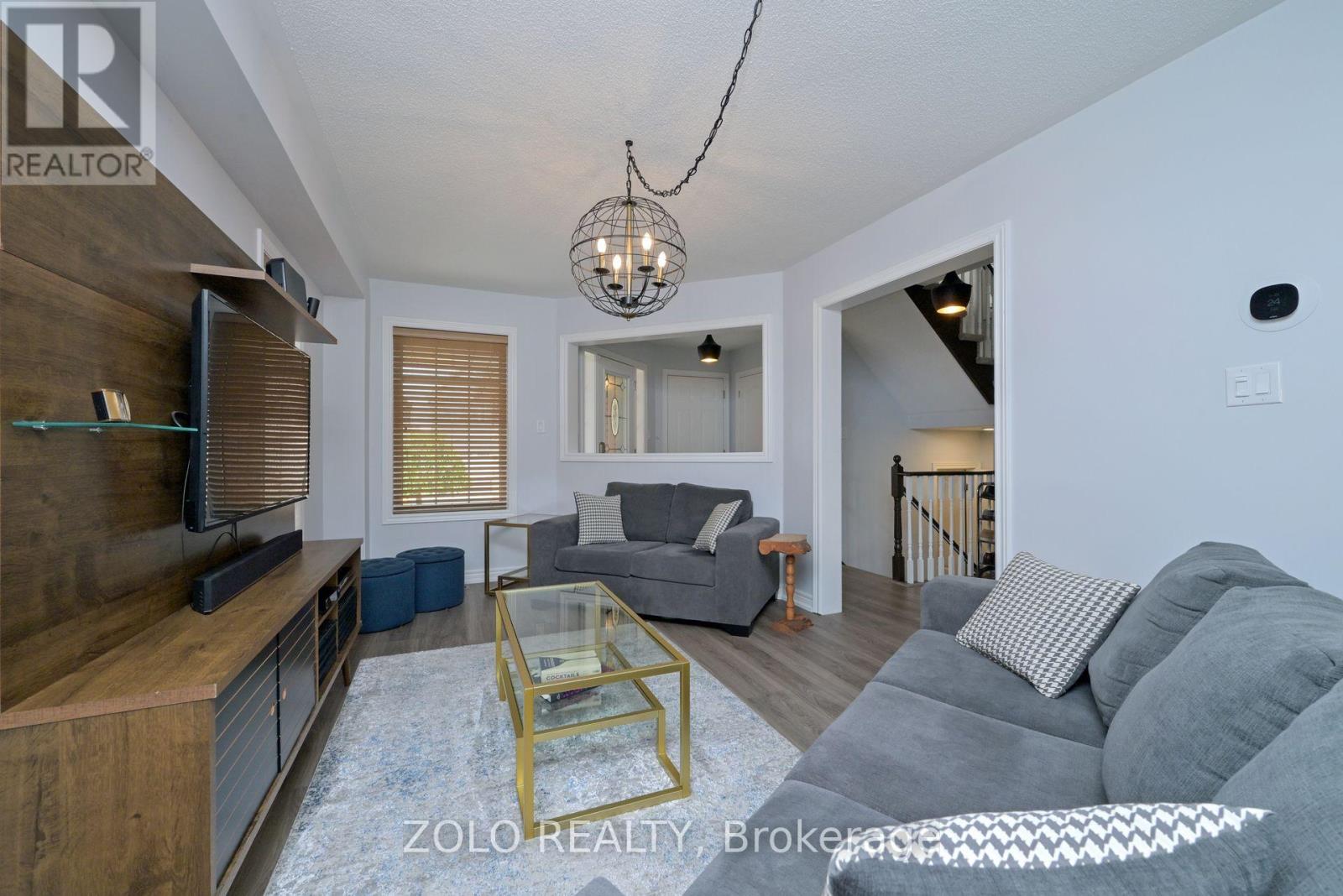 51 Catherine Drive, Barrie (Painswick South), Ontario  L4N 0H1 - Photo 7 - S12424859