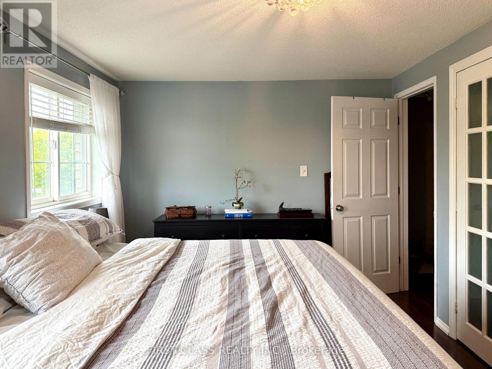 13 Benjamin Lane, Barrie, Ontario  L4N 0S3 - Photo 15 - S12424869