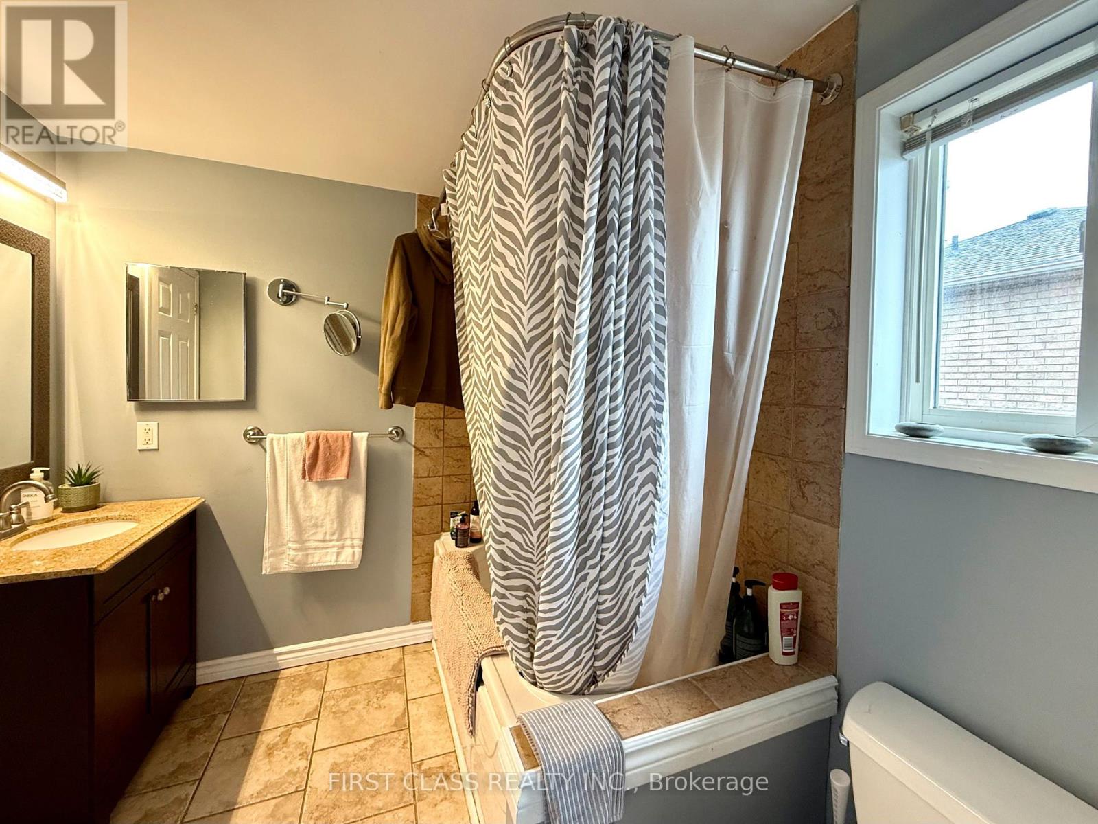 13 Benjamin Lane, Barrie, Ontario  L4N 0S3 - Photo 21 - S12424869