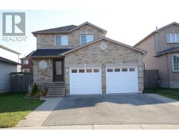 13 BENJAMIN LANE, Barrie, Ontario