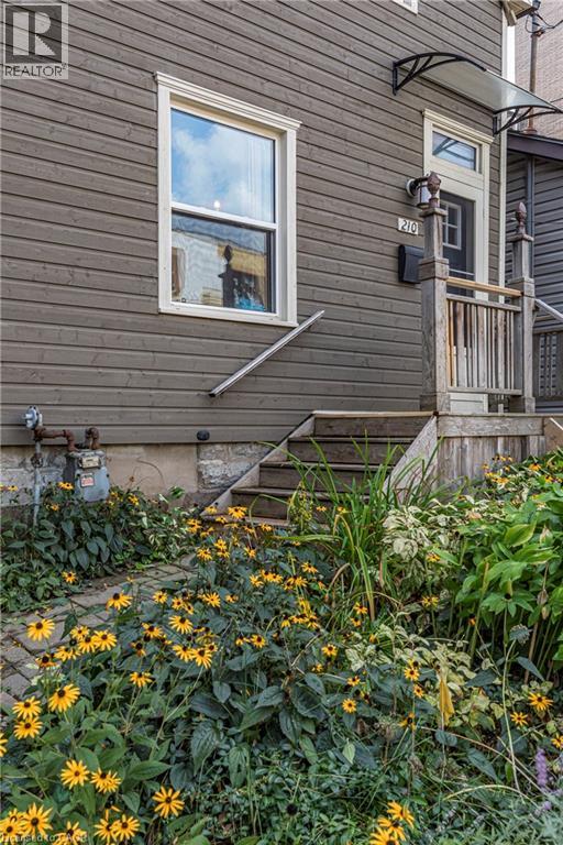 210 Charlton Avenue E, Hamilton, Ontario  L8N 1Z1 - Photo 4 - 40772558