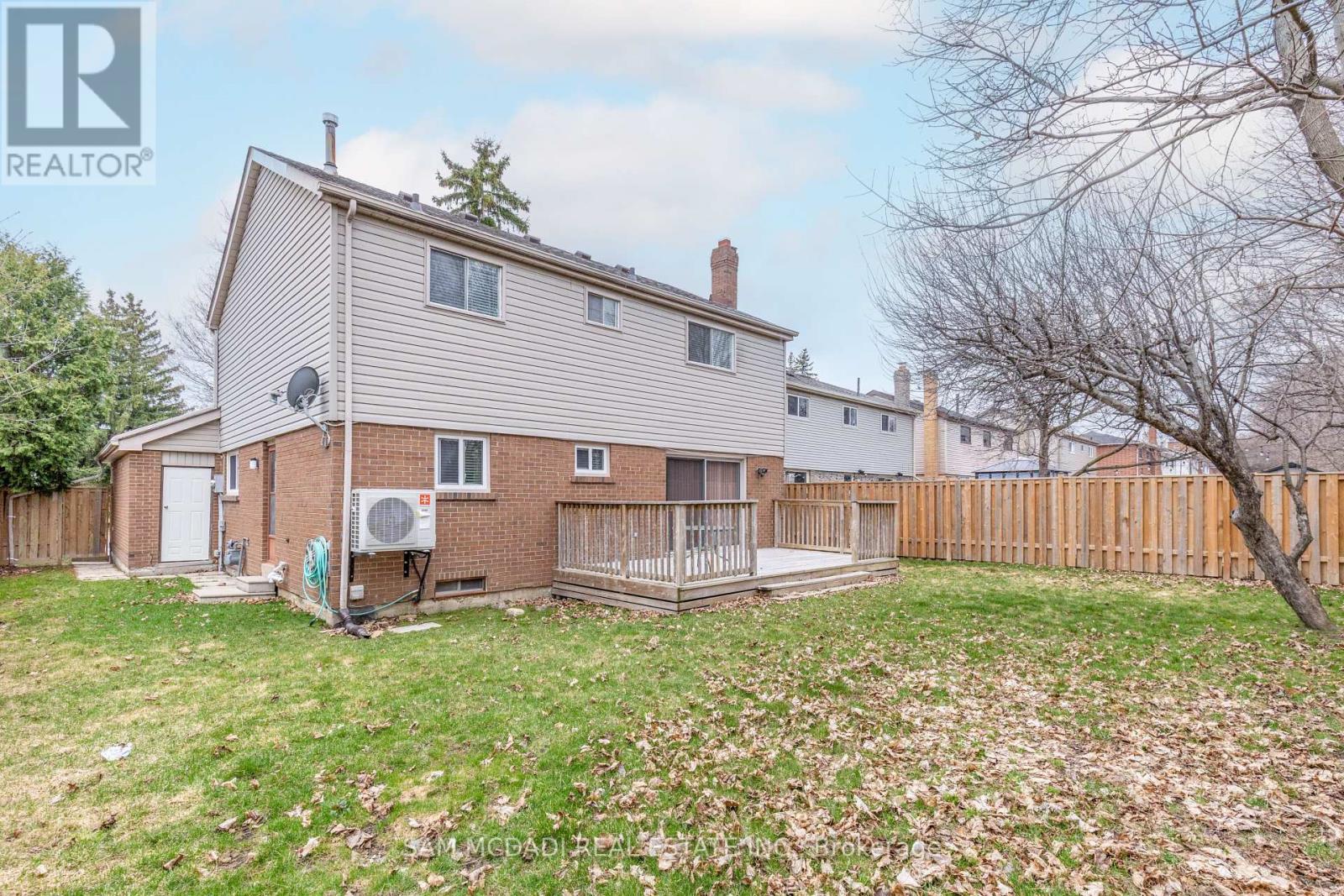 44 Madrid Crescent, Brampton, Ontario  L6S 2X4 - Photo 32 - W12424779