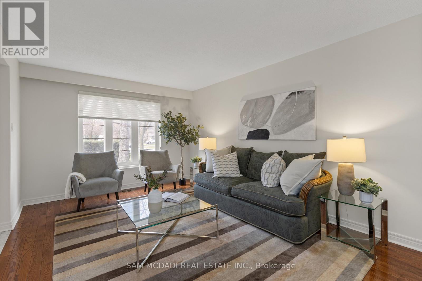 44 Madrid Crescent, Brampton, Ontario  L6S 2X4 - Photo 5 - W12424779
