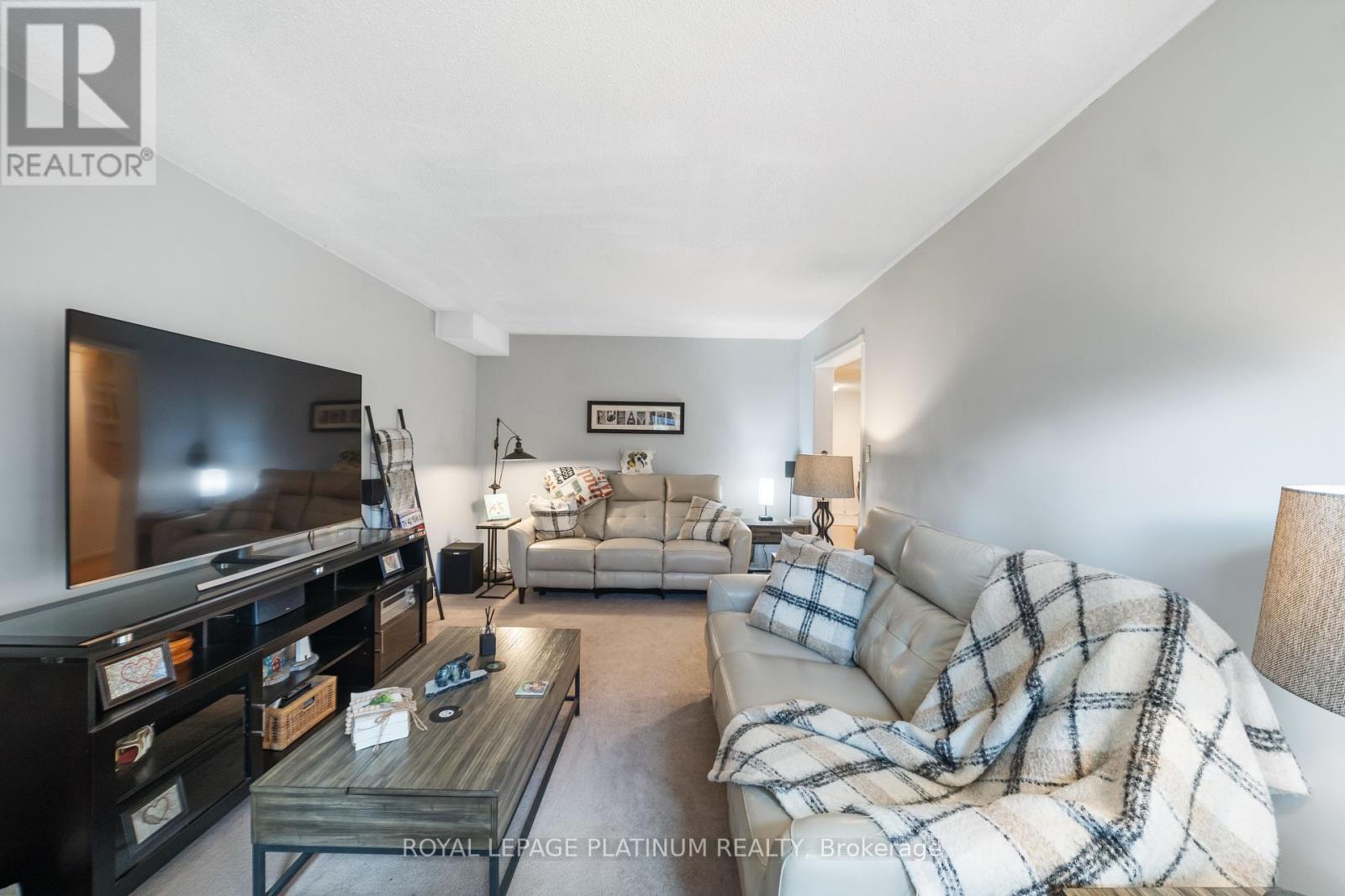 77 Lord Simcoe Drive, Brampton, Ontario  L6S 5H1 - Photo 12 - W12424785