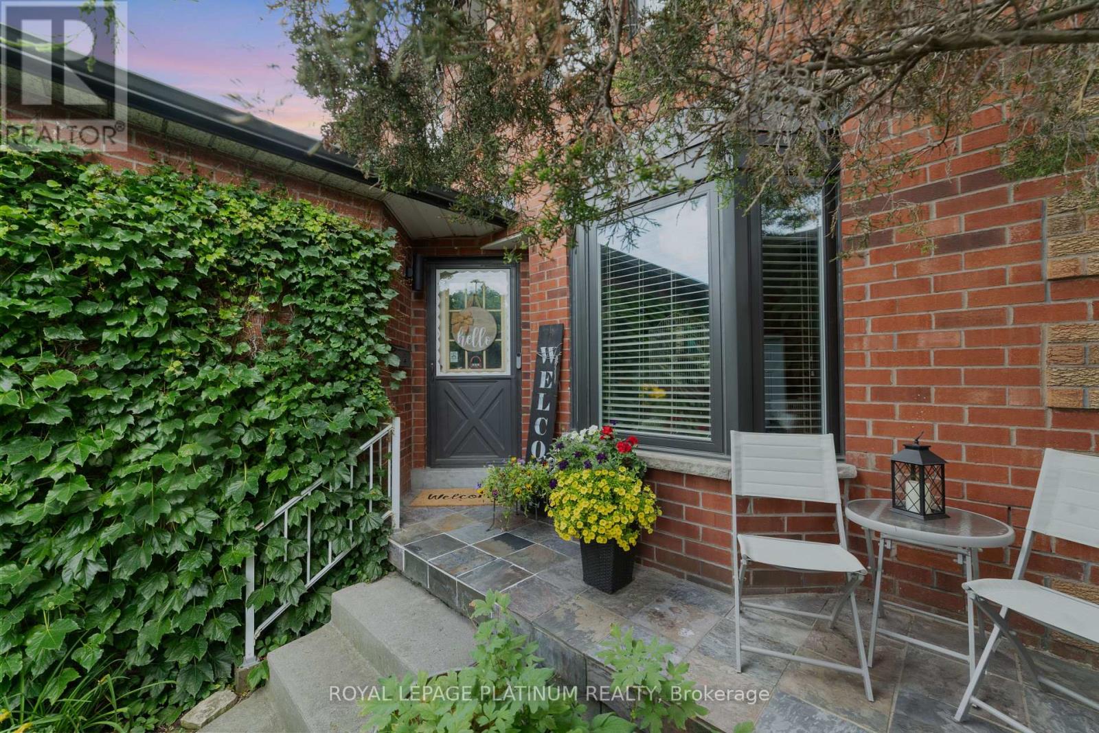 77 Lord Simcoe Drive, Brampton, Ontario  L6S 5H1 - Photo 5 - W12424785