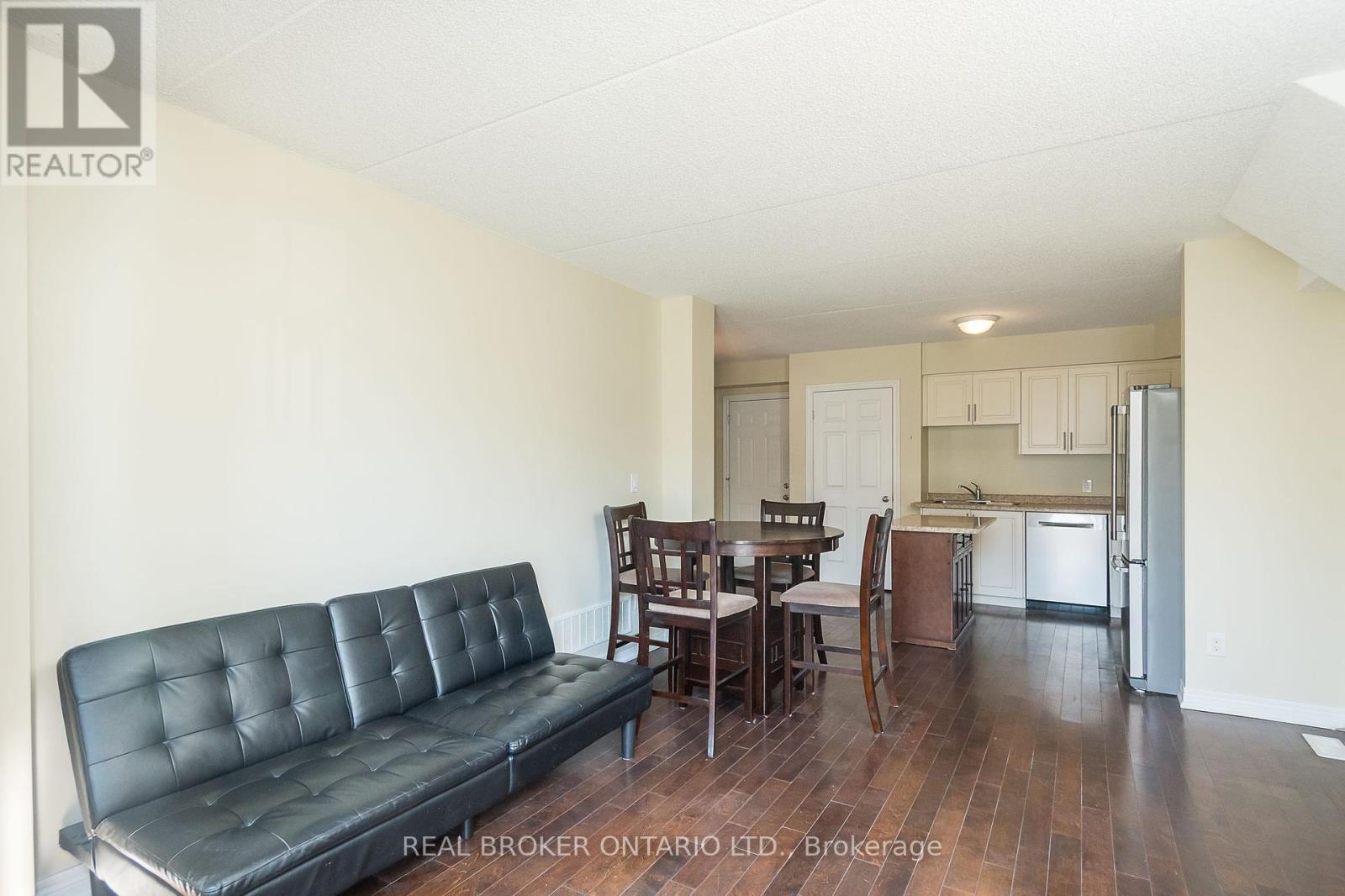 56 - 1380 Costigan Road, Milton, Ontario  L9T 8L2 - Photo 3 - W12424795