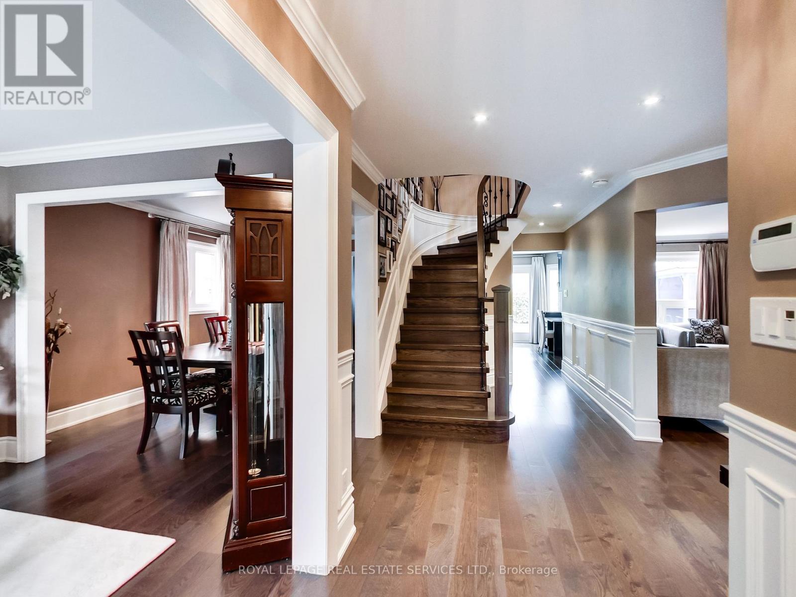 3506 Pintail Circle, Mississauga, Ontario  L5N 6C7 - Photo 12 - W12424816