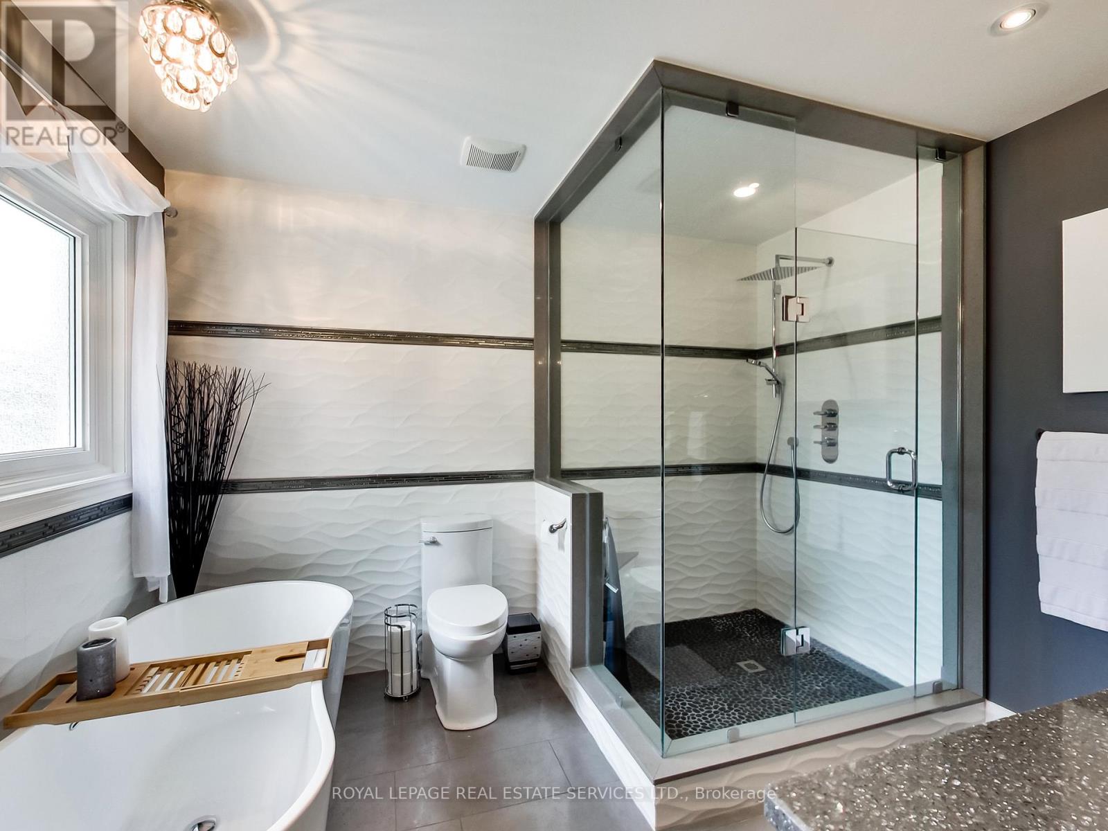 3506 Pintail Circle, Mississauga, Ontario  L5N 6C7 - Photo 23 - W12424816