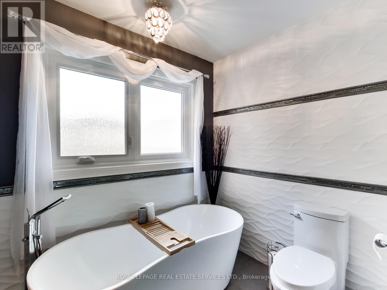3506 Pintail Circle, Mississauga, Ontario  L5N 6C7 - Photo 25 - W12424816