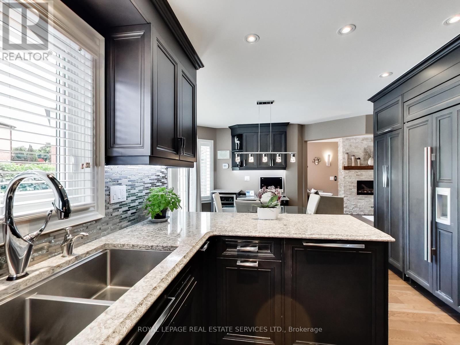 3506 Pintail Circle, Mississauga, Ontario  L5N 6C7 - Photo 8 - W12424816
