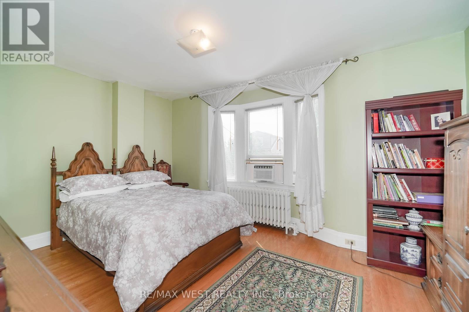411 Westmoreland Avenue N, Toronto, Ontario  M6H 3A6 - Photo 6 - W12424845