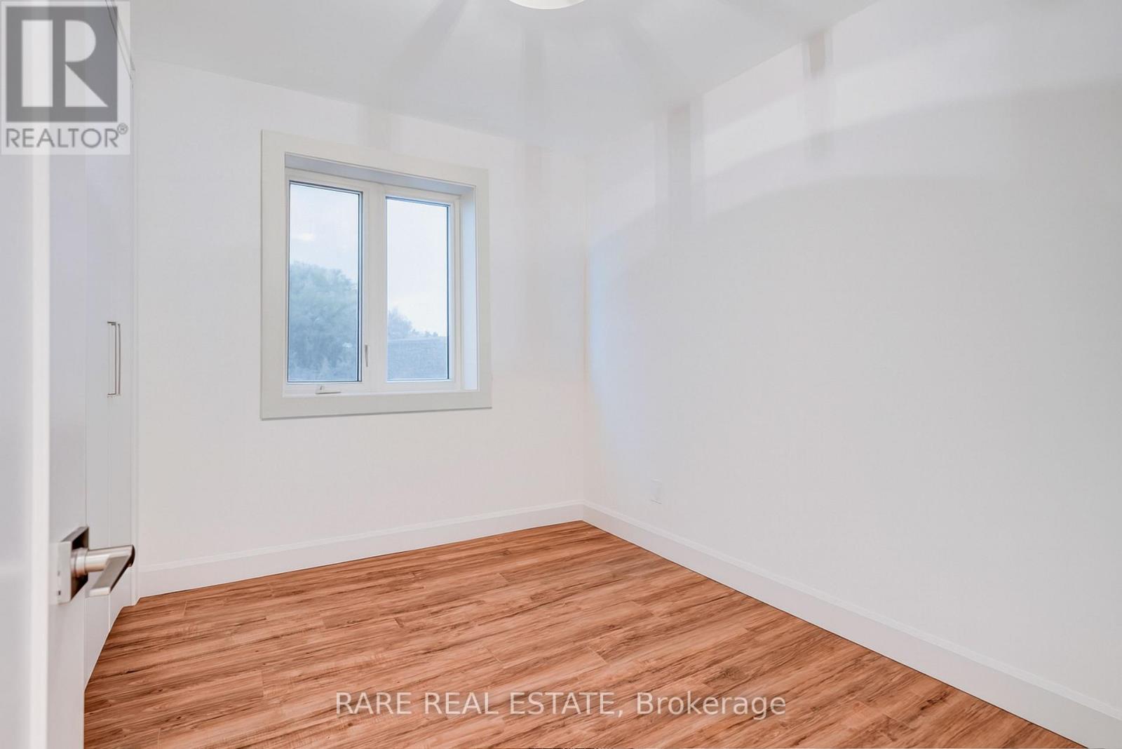 98 Hay Avenue, Toronto, Ontario  M8Z 1G4 - Photo 13 - W12424889