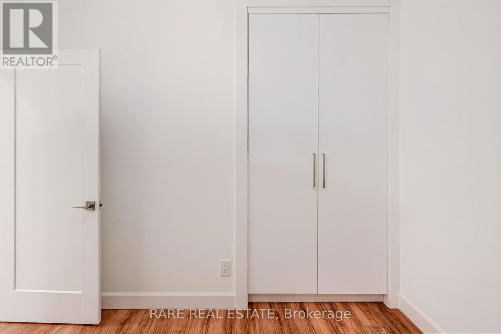 98 Hay Avenue, Toronto, Ontario  M8Z 1G4 - Photo 14 - W12424889