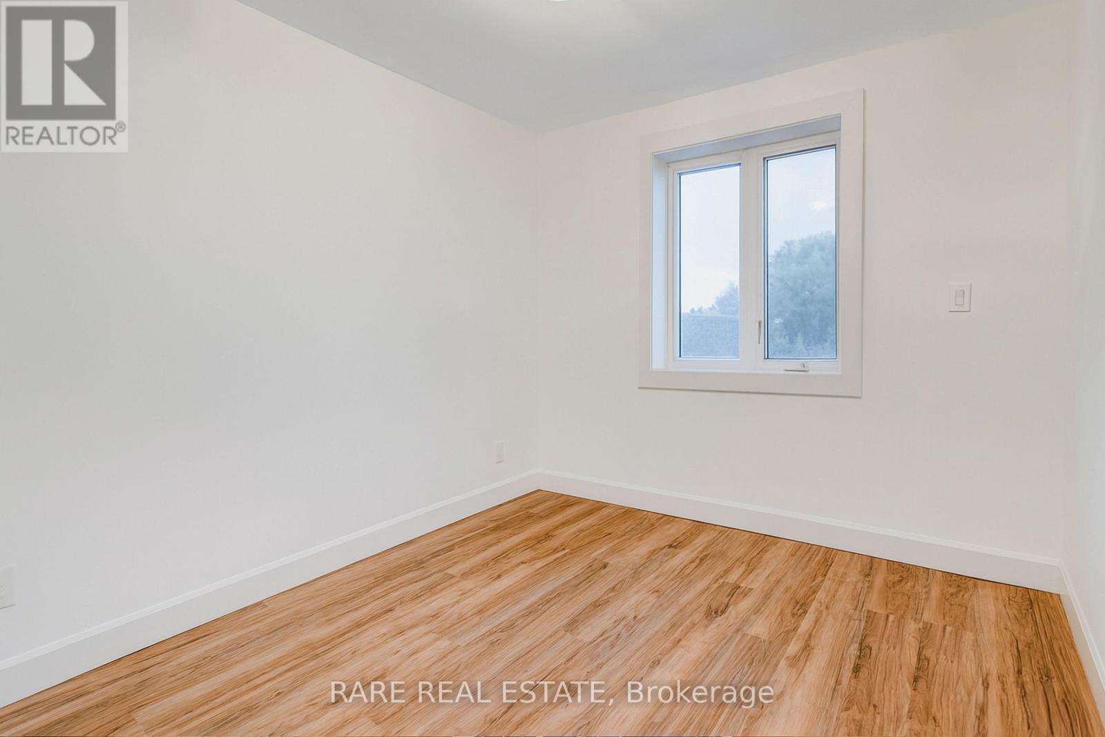98 Hay Avenue, Toronto, Ontario  M8Z 1G4 - Photo 15 - W12424889